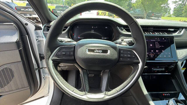 2026 Jeep Grand Cherokee Laredo