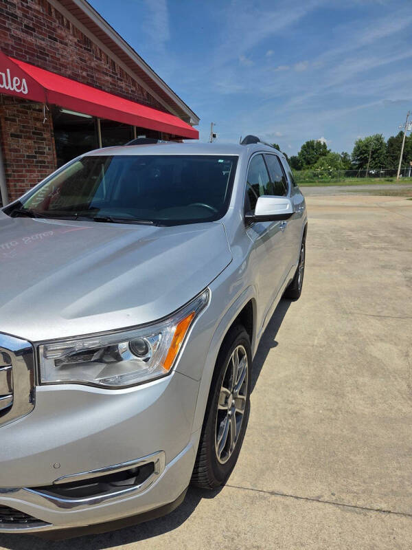 2017 GMC Acadia Denali