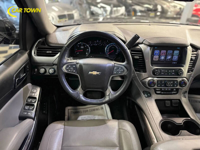 2017 Chevrolet Suburban LT