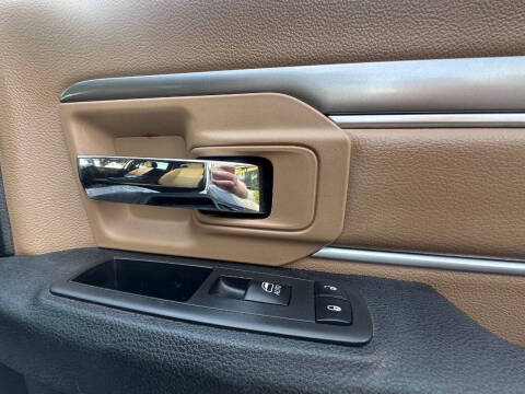 2021 RAM 1500 Classic SLT