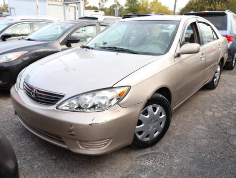 2005 Toyota Camry LE