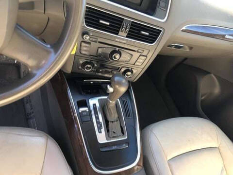 2011 Audi Q5 3.2 quattro Premium Plus