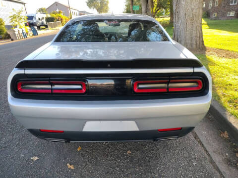 2020 Dodge Challenger SXT