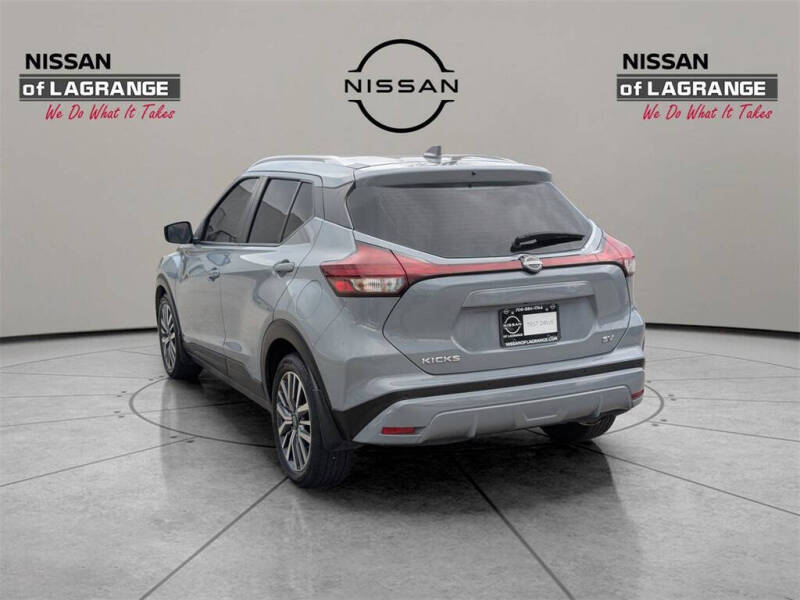 2023 Nissan Kicks SV