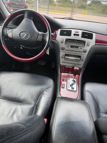 2005 Lexus ES 330