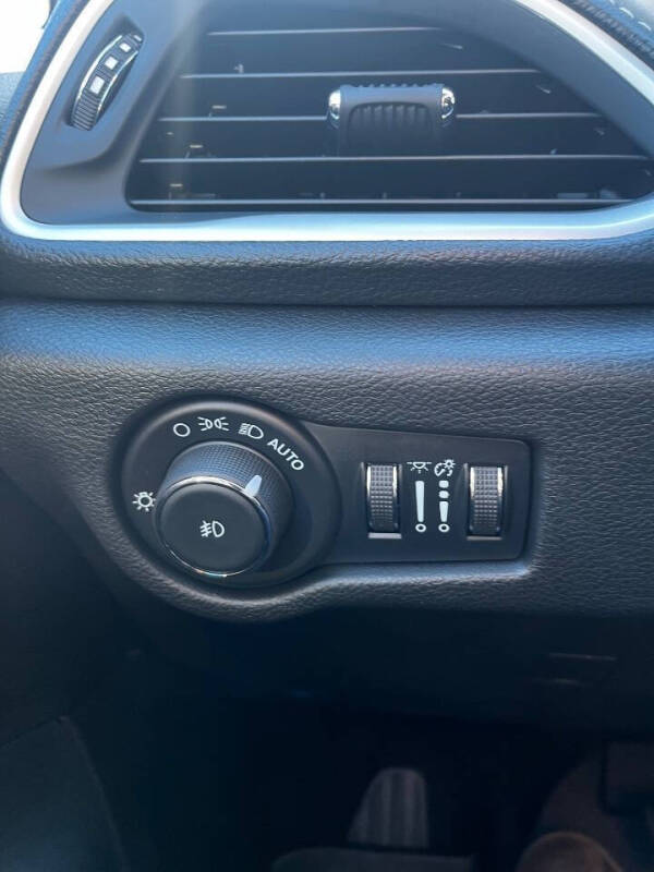 2024 Chrysler Pacifica Touring