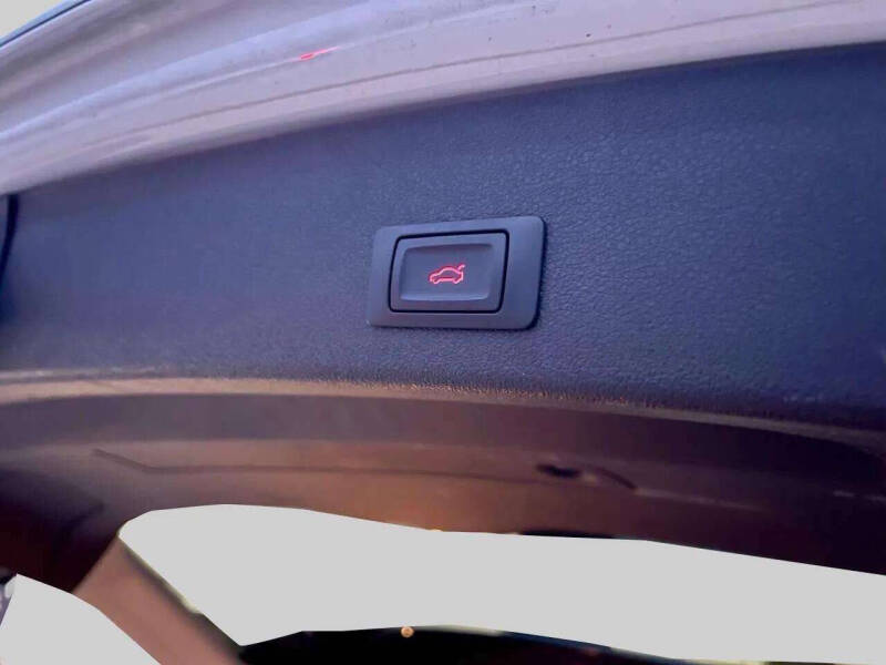 2016 Audi Q5 2.0T quattro Premium Plus