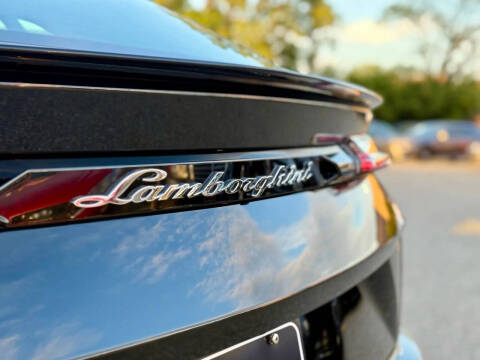 2024 Lamborghini Urus S