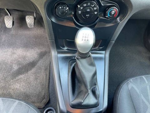 2011 Ford Fiesta SE