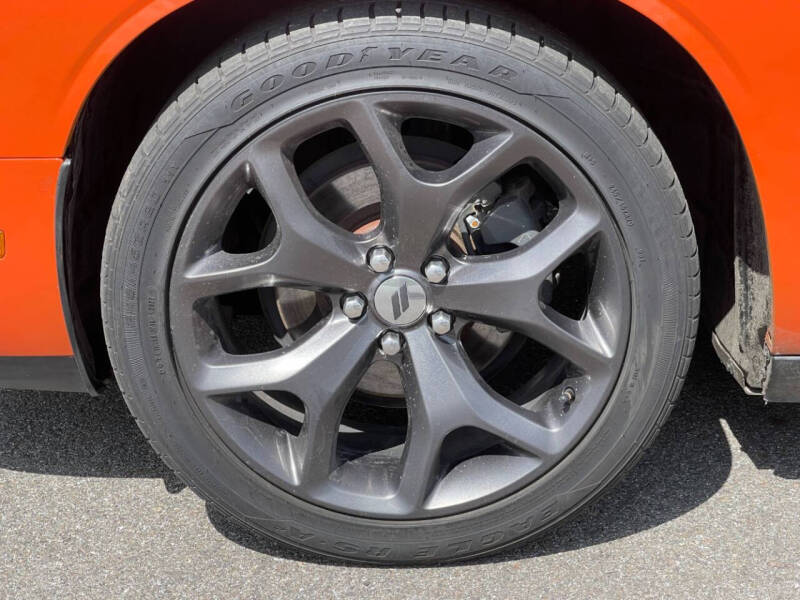2013 Dodge Challenger SXT