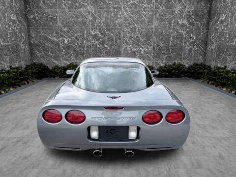 2004 Chevrolet Corvette