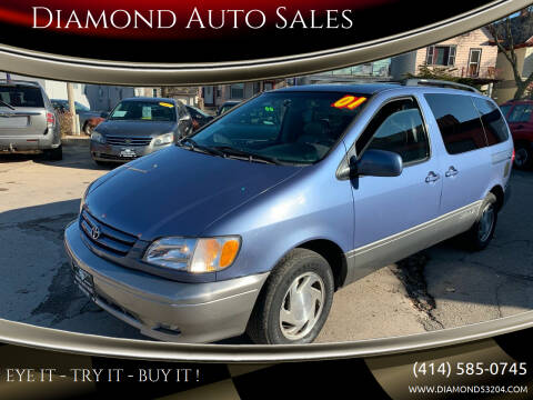 2001 Toyota Sienna for sale at DIAMOND AUTO SALES LLC in Milwaukee WI