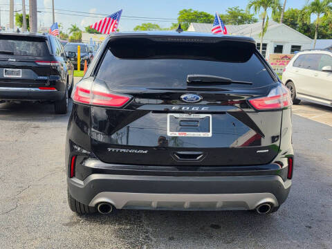 2022 Ford Edge Titanium
