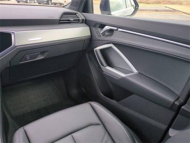 2021 Audi Q3 quattro S line Premium 45 TFSI