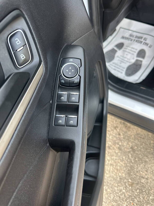 2021 Ford Escape S