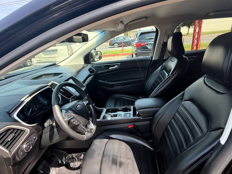 2020 Ford Edge SEL