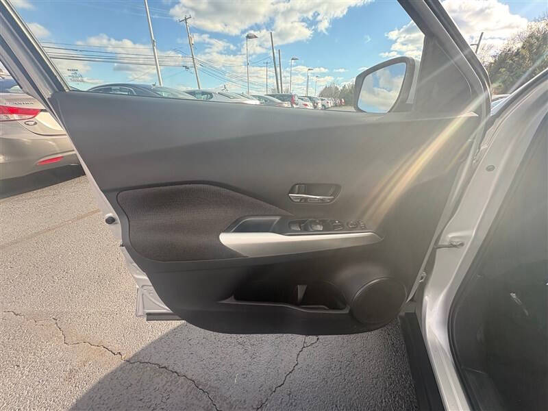 2020 Nissan Kicks SV