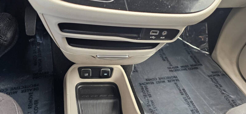 2017 Chrysler Pacifica Touring