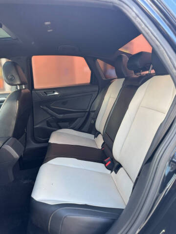 2019 Volkswagen Jetta R-Line