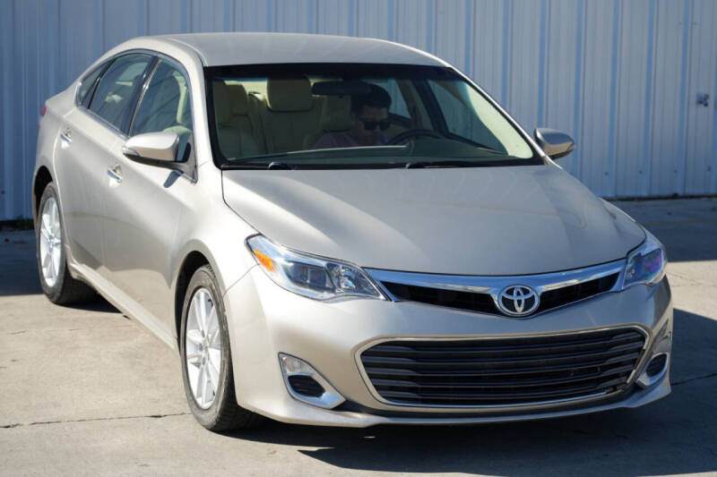2013 Toyota Avalon XLE