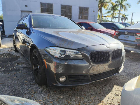 2016 BMW 5 Series 528i