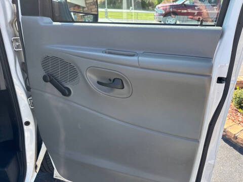 2006 Ford E-Series E-250