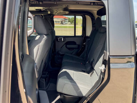 2025 Jeep Gladiator Willys