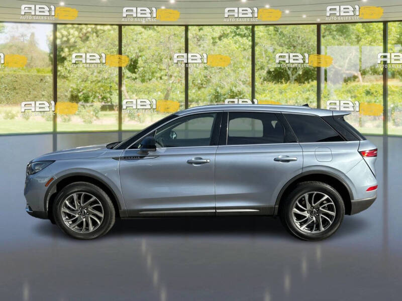 2022 Lincoln Corsair Standard