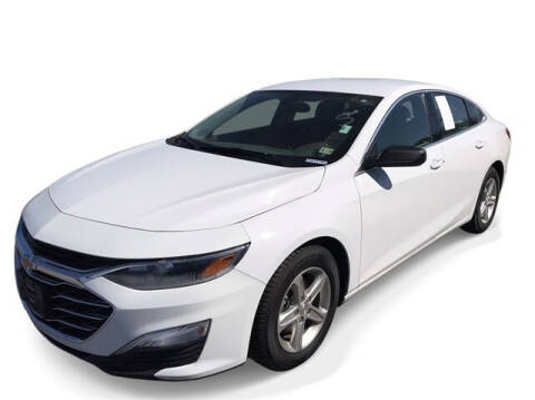2020 Chevrolet Malibu for sale at Strosnider Chevrolet in Hopewell VA