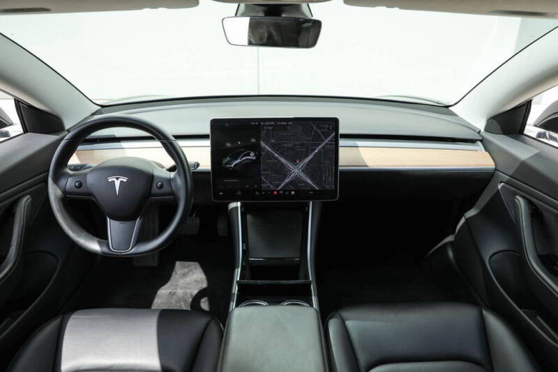 2019 Tesla Model 3 Mid Range