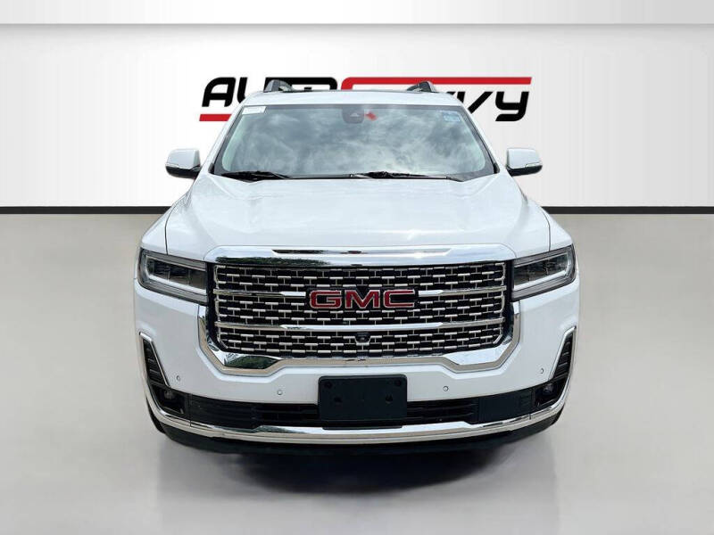 2022 GMC Acadia Denali