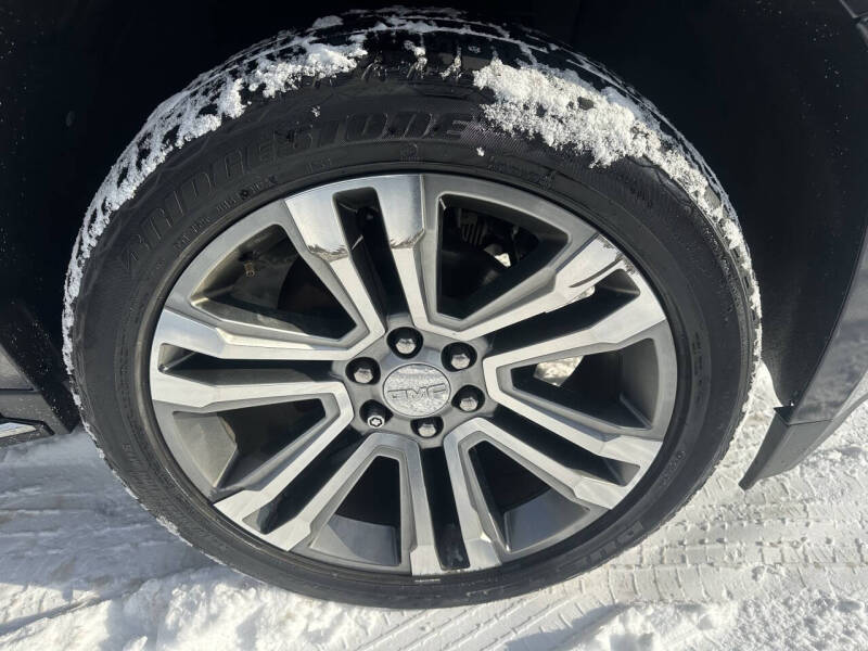 2017 GMC Yukon XL Denali