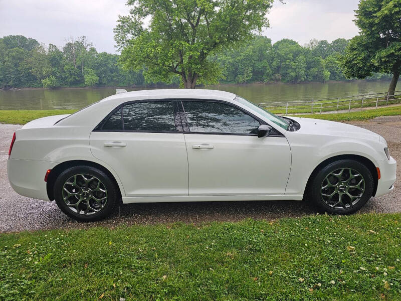 Used 2018 Chrysler 300 Touring with VIN 2C3CCARG4JH276113 for sale in Terre Haute, IN
