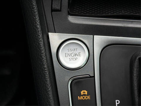 2016 Volkswagen e-Golf SE
