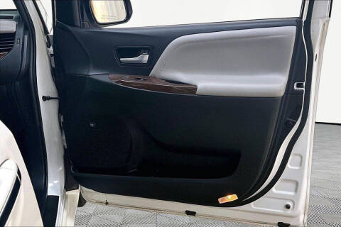 2017 Toyota Sienna
