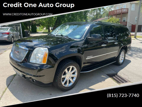 2010 GMC Yukon XL for sale at Credit One Auto Group inc in Joliet IL