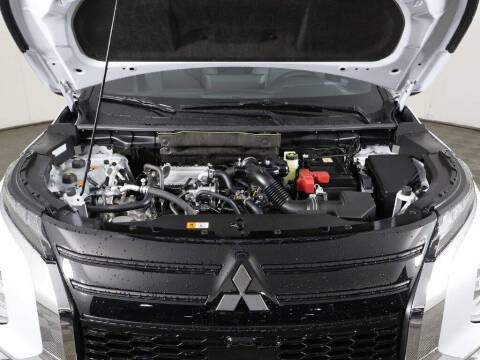 2026 Mitsubishi Outlander LE