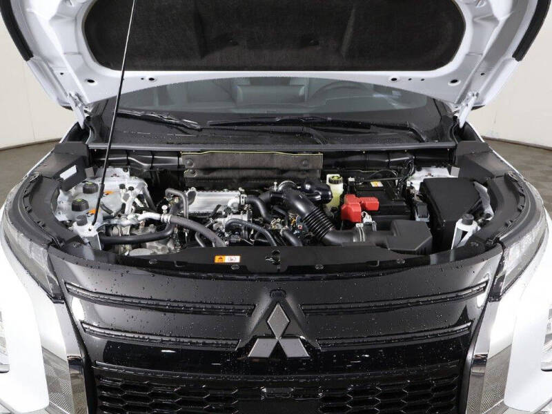 2026 Mitsubishi Outlander LE