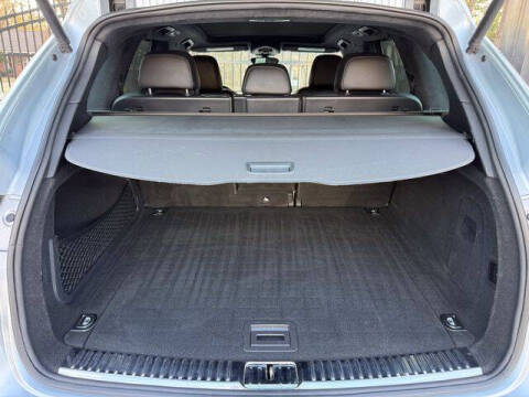 2016 Porsche Cayenne GTS