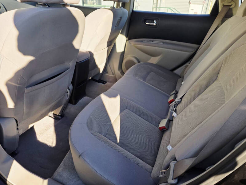 2015 Nissan Rogue Select S