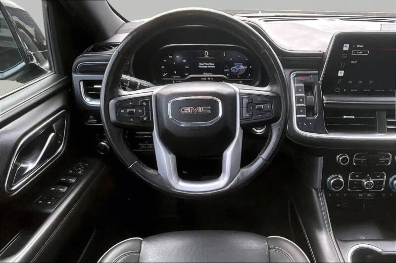 2022 GMC Yukon SLT