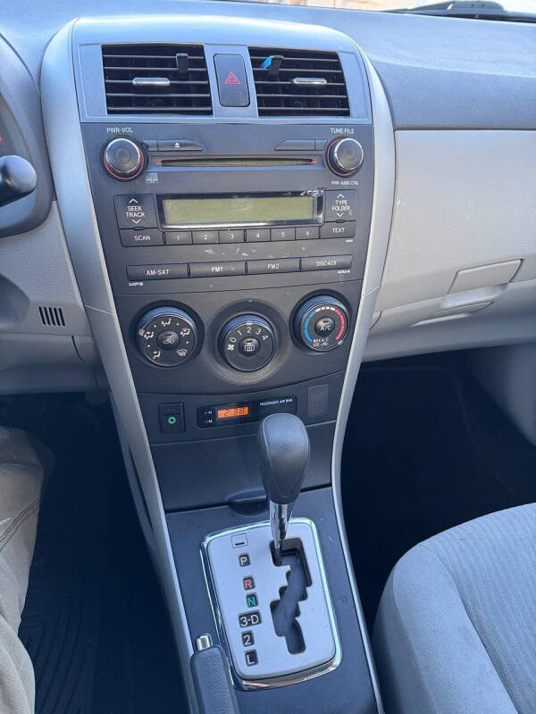 2010 Toyota Corolla LE