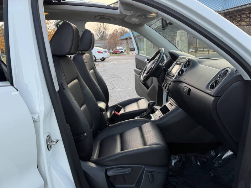 2017 Volkswagen Tiguan 2.0T Wolfsburg Edition 4Motion