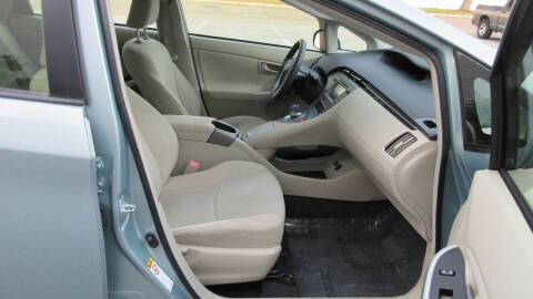 2012 Toyota Prius Two