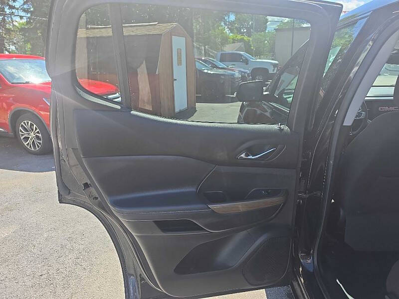 2023 GMC Acadia