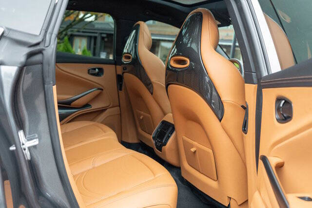 2024 Aston Martin DBX 707