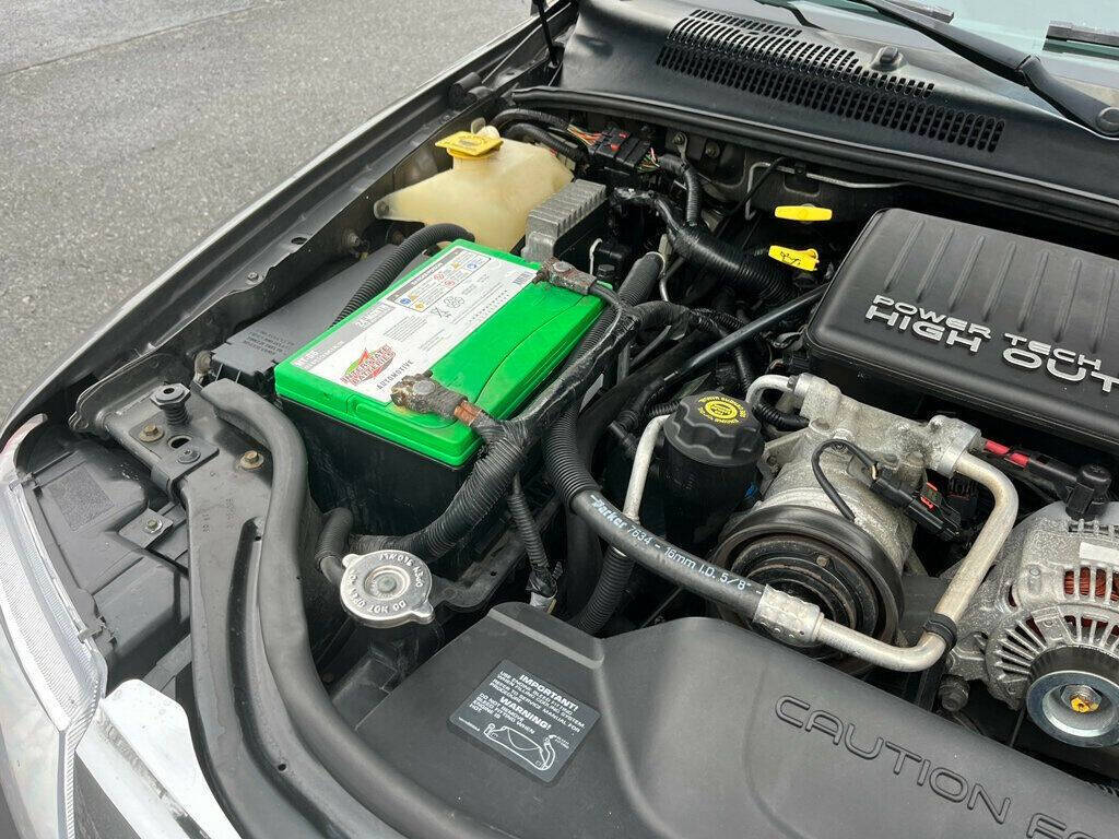 2004 Jeep Grand Cherokee 73