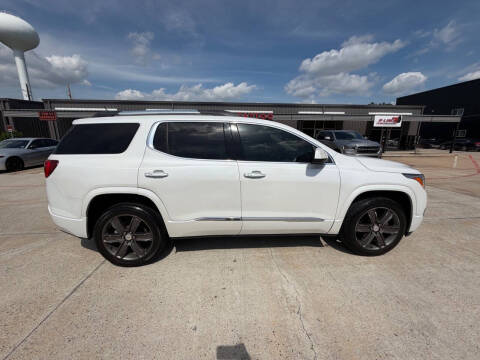 2019 GMC Acadia Denali