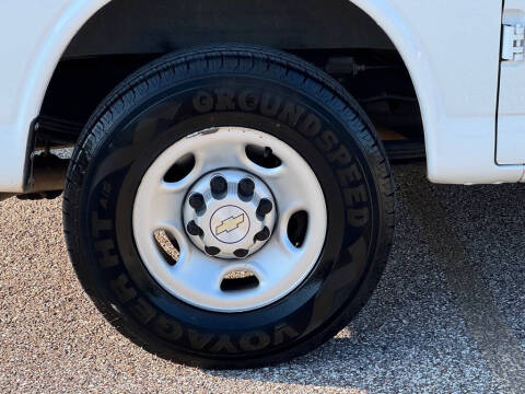 2022 Chevrolet Express 2500