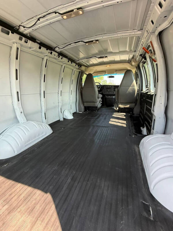 2019 Chevrolet Express 2500